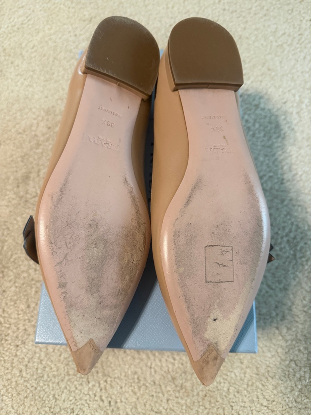 Prada Beige Pointed-Toe Leather Flats with Bow Accent - Picture 4 of 4